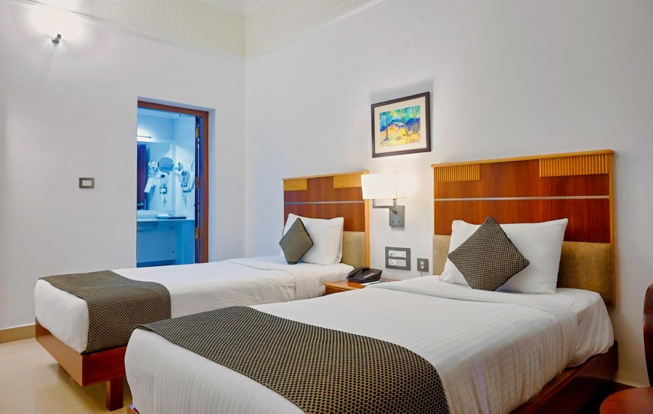Contour Backwaters Hotel Resort & Convention Centre Rāmankari Exterior foto